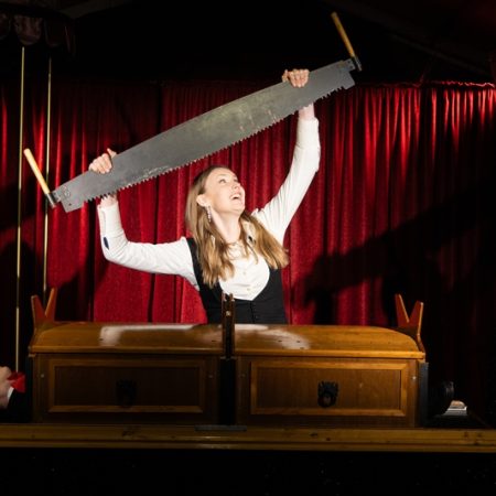 m_The Show of Our Lives - Lady of Magic Nicky de Jong (5)